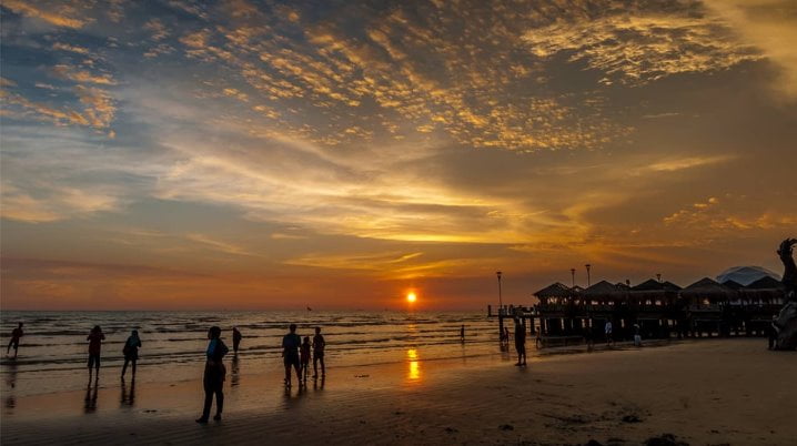 [BEST] 11 Tempat Menarik di Selangor untuk Family Day 2023 Pantai Morib 1