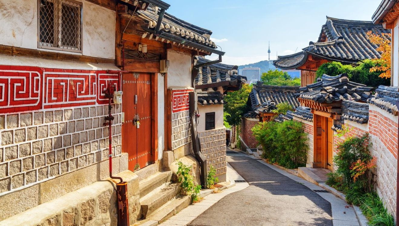 10 Tempat Menarik di Seoul Terbaik 2023 Bukchon Hanok Village Seoul