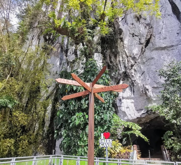 [BEST] 11 Tempat Menarik untuk Berkelah di Kuching 2023 Fairy Cave atau Gua Pari Pari