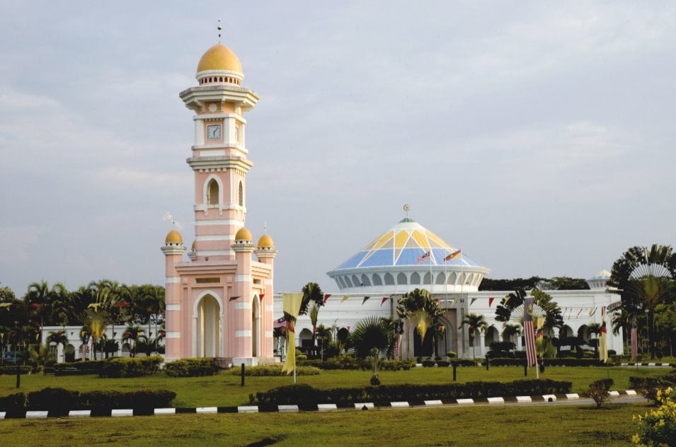 [BEST] 11 Tempat Menarik di Mukah Terkini 2023 Masjid Setia Raja