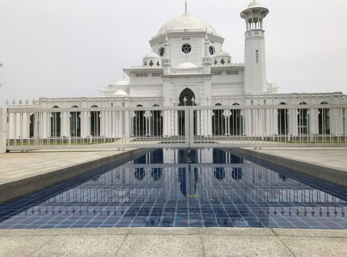 [BEST] 11 Tempat Menarik di Pekan Terkini 2023 Muzium Masjid Sultan Abdullah