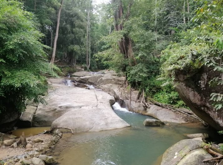 11 Tempat Mandi di Kedah Paling Best 2023 Puncak Janing Waterfall 1
