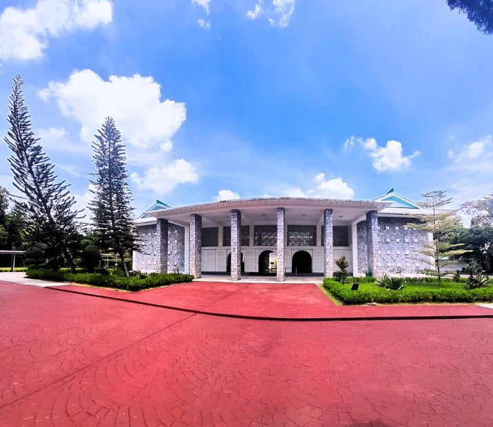 [BEST] 11 Tempat Menarik di Pekan Terkini 2023 The Tun Razak Memorial Hall