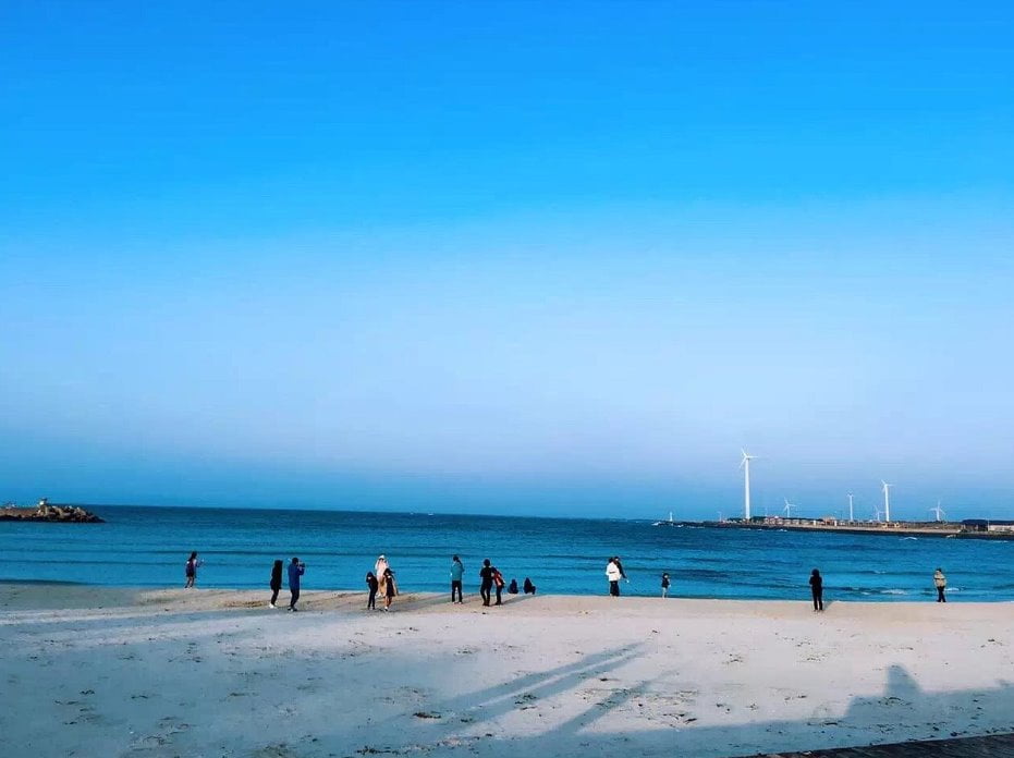 10 Tempat Menarik di Seoul Terbaik 2023 Woljeong Beach Pulau Jeju