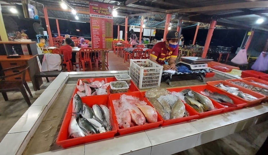 Sedap! 10 Tempat Makan Best di Bagan Lalang (Honest Review) 2023 Ikan Bakar DBagan Lalang