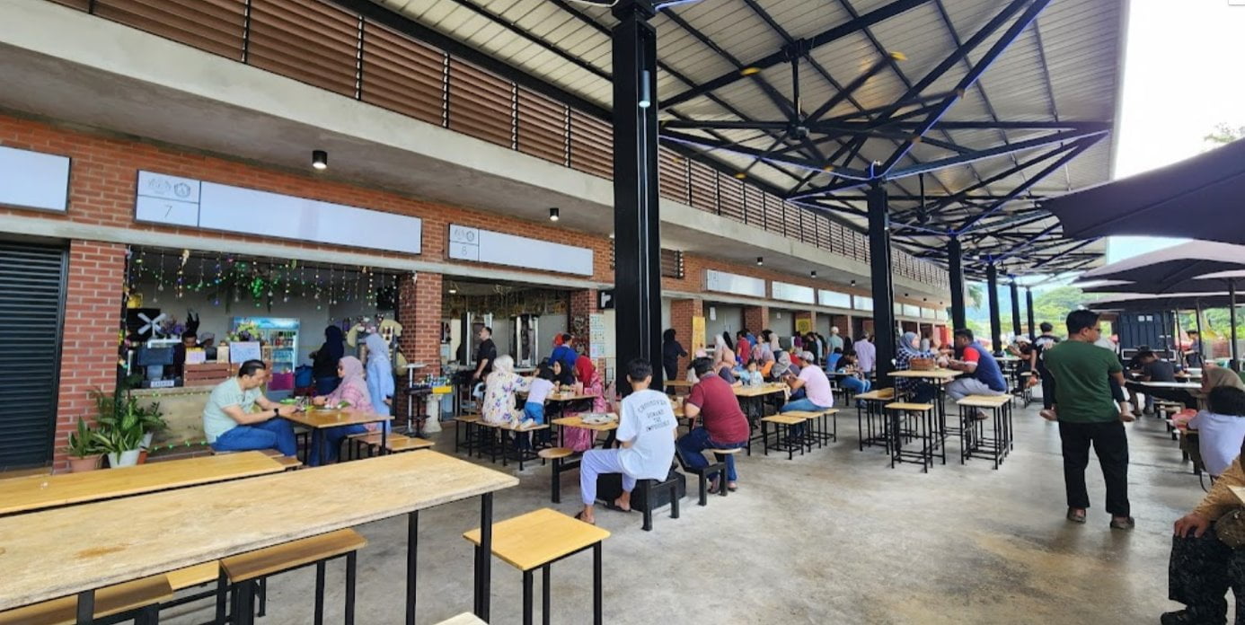 Sedap! 10 Tempat Makan Best di Ampang (Honest Review) 2023 Mak Jah Cafe Ampang