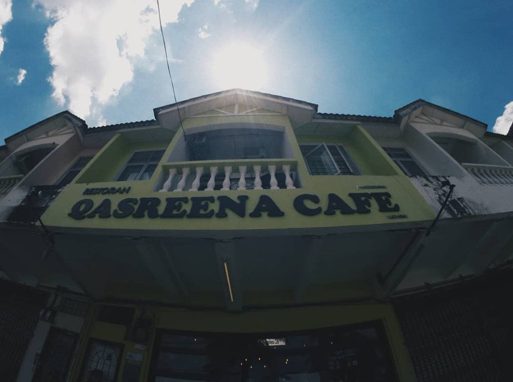 10 Tempat Makan Best di Ayer Keroh (Honest Review) Qasreena Cafe Mee Racun Melaka