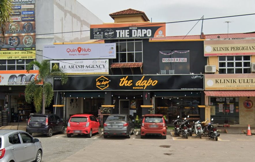 10 Tempat Makan Best di Dungun (Local Review) 2023 Restaurant The Dapo