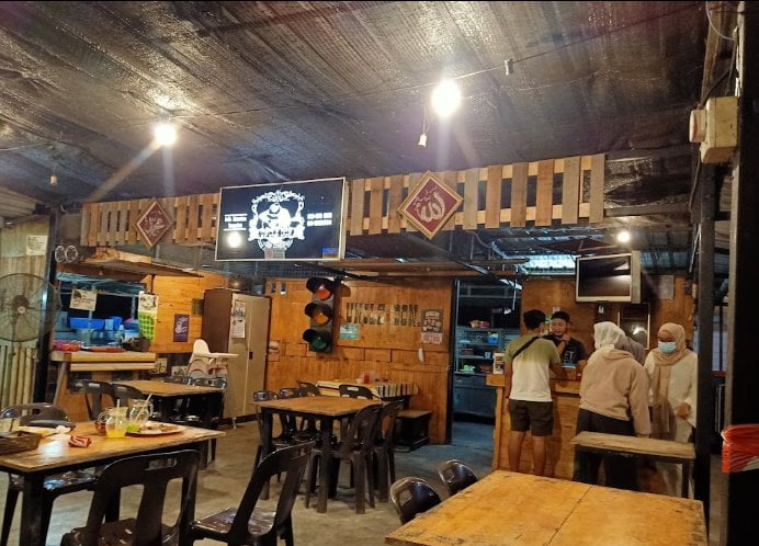 10 Kedai Makan Parit Raja Sedap (Local Review) 2023 Restoran Uncle Don Corner Parit Raja