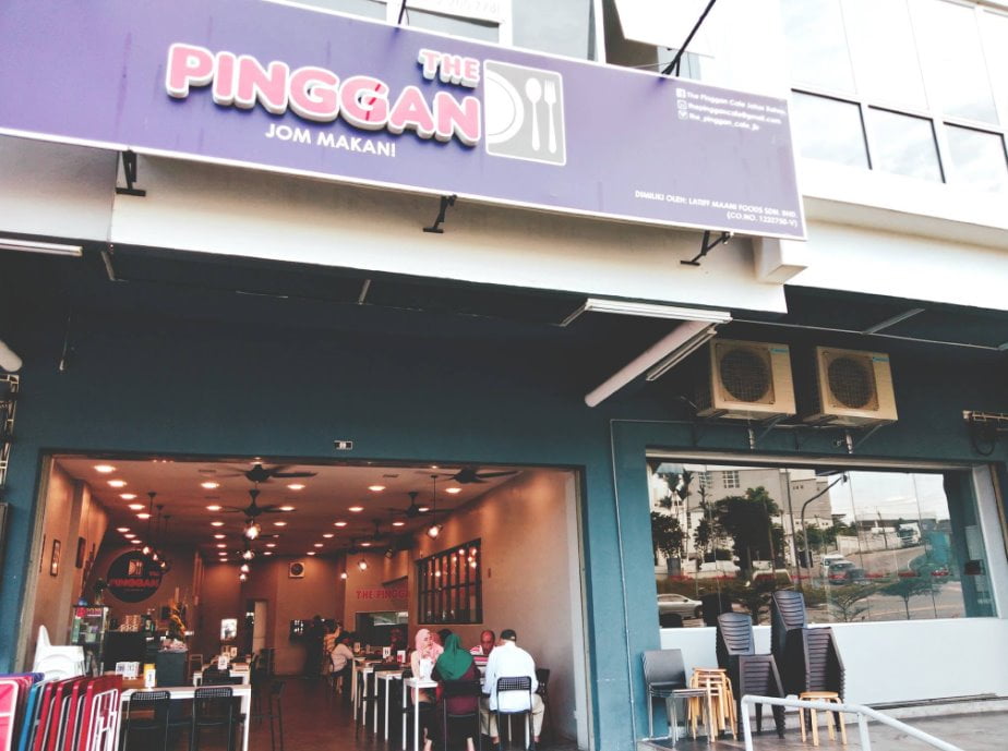 10 Tempat Makan Best di Johor Bahru Paling Sedap 2023 The Pinggan Cafe Johor Bahru
