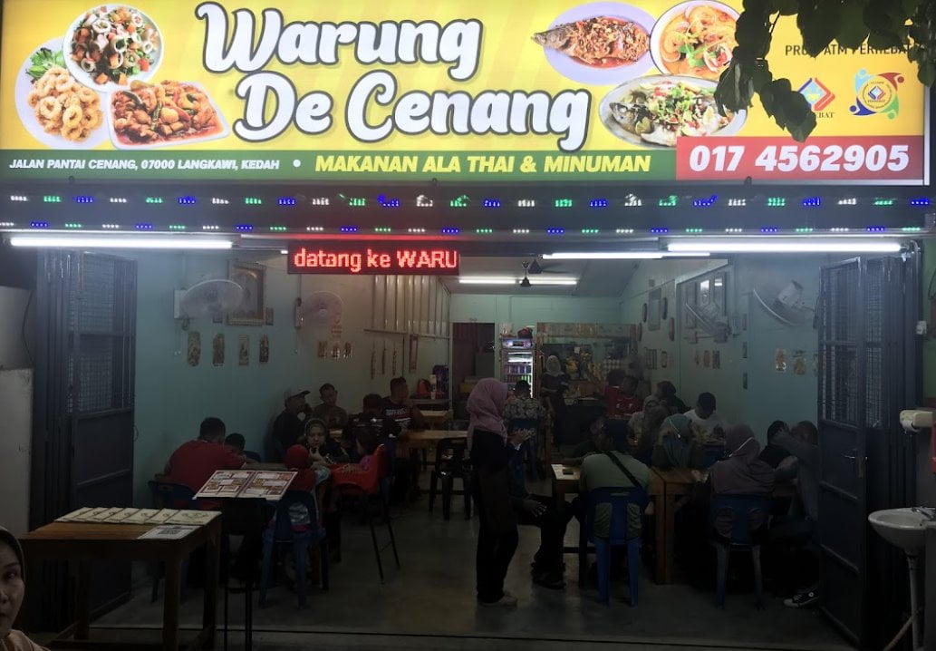 Tempat Makan Best di Pantai Cenang Warung DE Cenang
