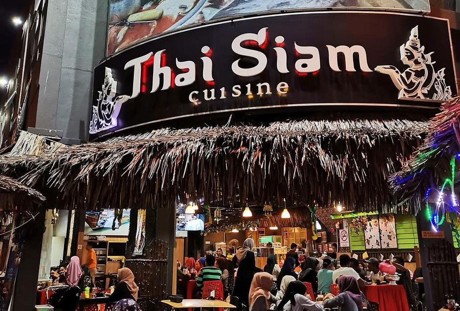 Sedap! 12 Kedai Makan Jenjarom (Honest Review) 2023 12. Kedai Makan Jenjarom Restoran Thai Siam Cuisine Jenjarom