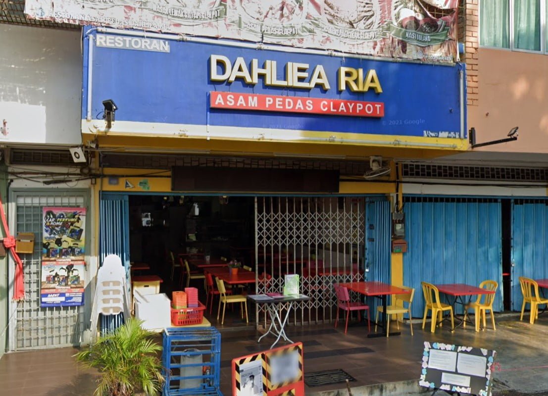 Sedap! 12 Kedai Makan Bandar Hilir (Honest Review) 2023 Asam Pedas Claypot Dahliea Ria