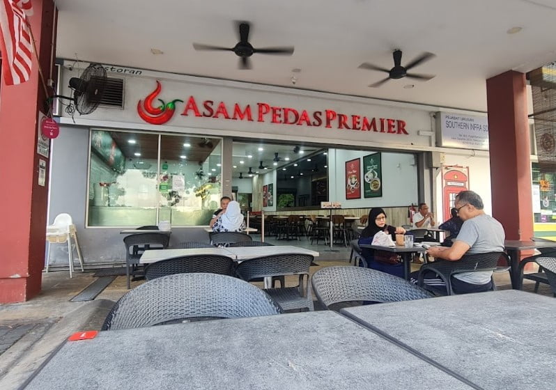 Sedap! 10 Kedai Makan Bukit Jelutong (Honest Review) 2023 Restoran Asam Pedas Serambi Bukit Jelutong
