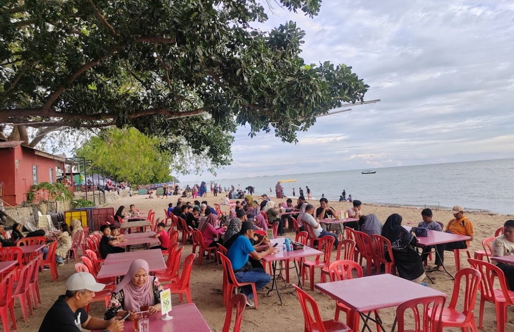 Sedap! 10 Kedai Makan Pengkalan Balak (Honest Review) 2023 Restoran Nani Ikan Bakar Pengkalan Balak