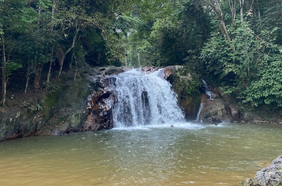 11 Tempat Mandi di Kuala Selangor Paling Best 2023 Serendah Recreational Waterfall 1