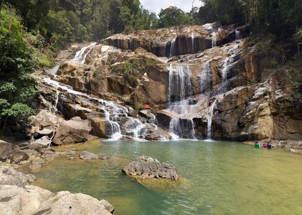 Sungai-Pandan-Waterfall-1 11 Air Terjun di Kuantan Review Terkini 2024 Sungai Pandan Waterfall 1